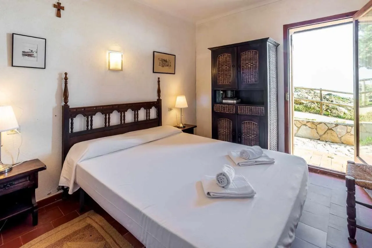Carboneras 47 Apartamento En Primera Linea De Mar Llanca Apartment